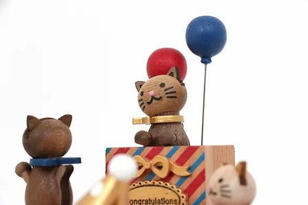 Wooderful Life Music Box – Happy Birthday