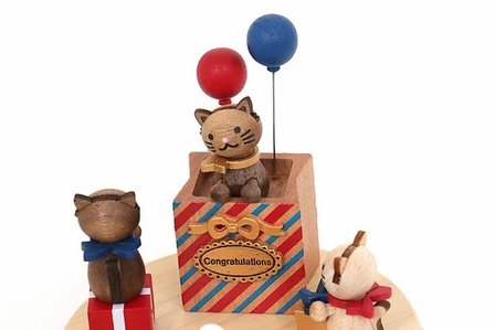 Wooderful Life Music Box – Happy Birthday
