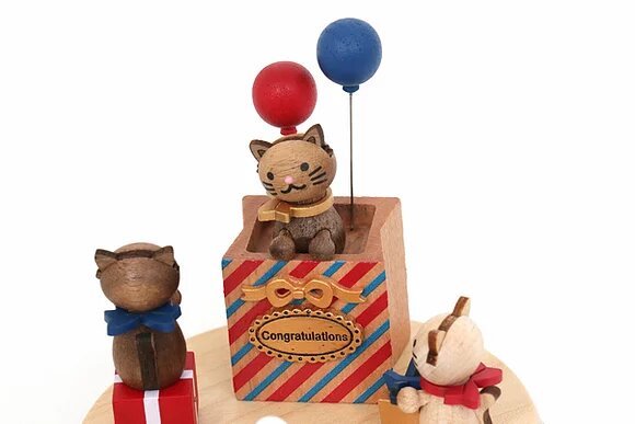 Wooderful Life Music Box – Happy Birthday